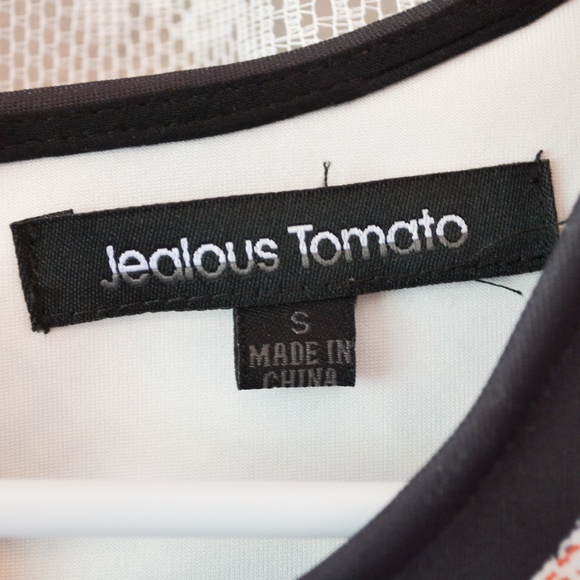 Patterned Dress - Picture 6 of 6